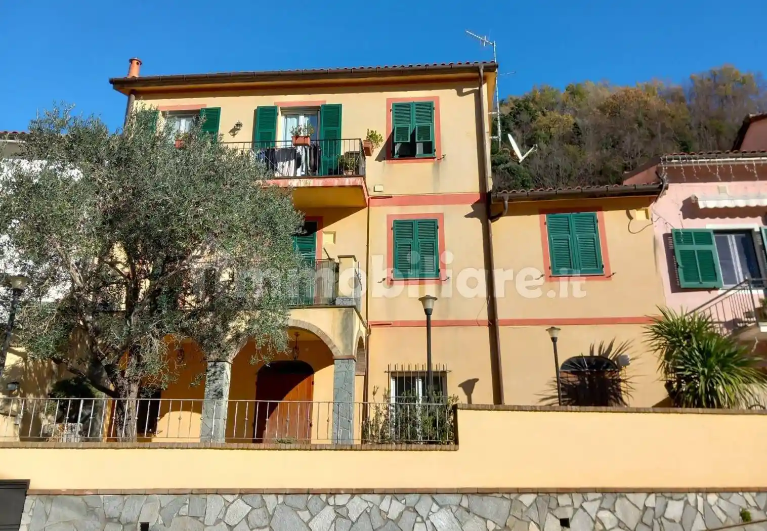 Appartamento in vendita a Avegno