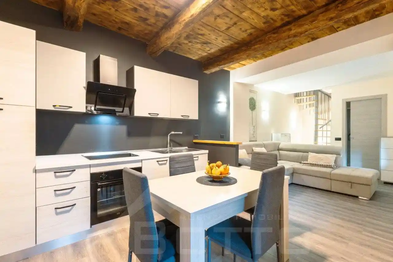 Appartamento in vendita a Borgomanero