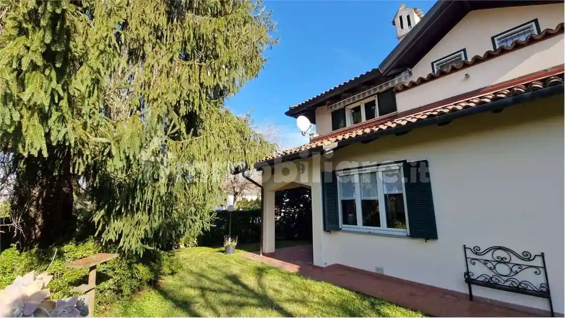 Appartamento in vendita a Taino