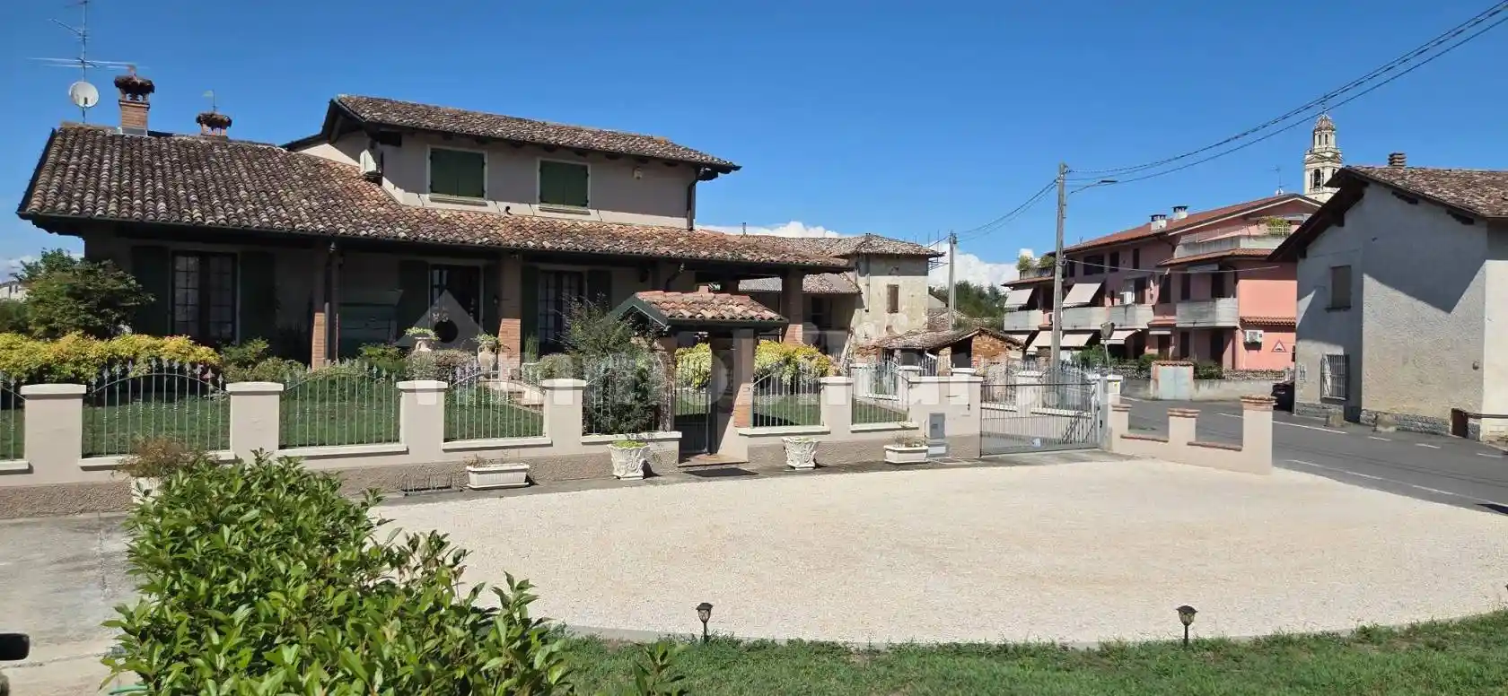 Villa in vendita a Castelleone