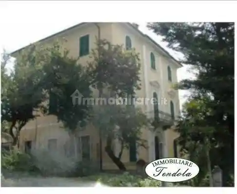 Villa in vendita a Filattiera