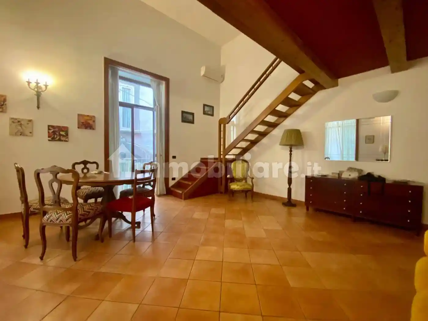 Appartamento in vendita a Napoli