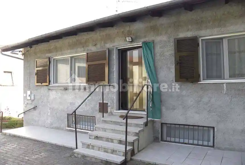 Casa indipendente in vendita a Piana Crixia