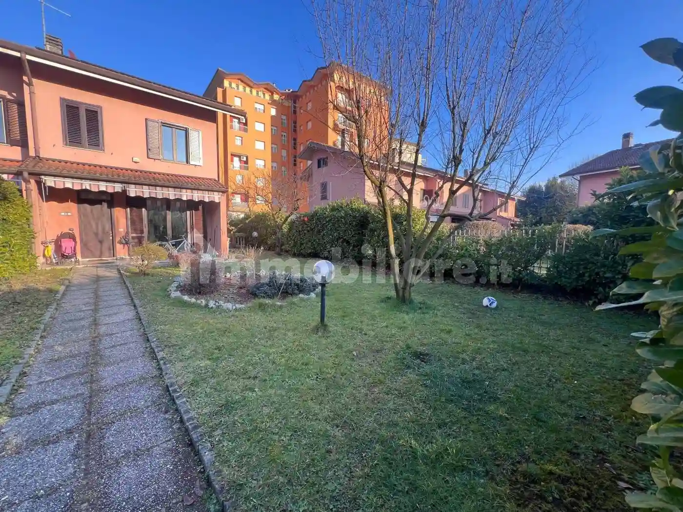 Villetta a schiera - foto 2