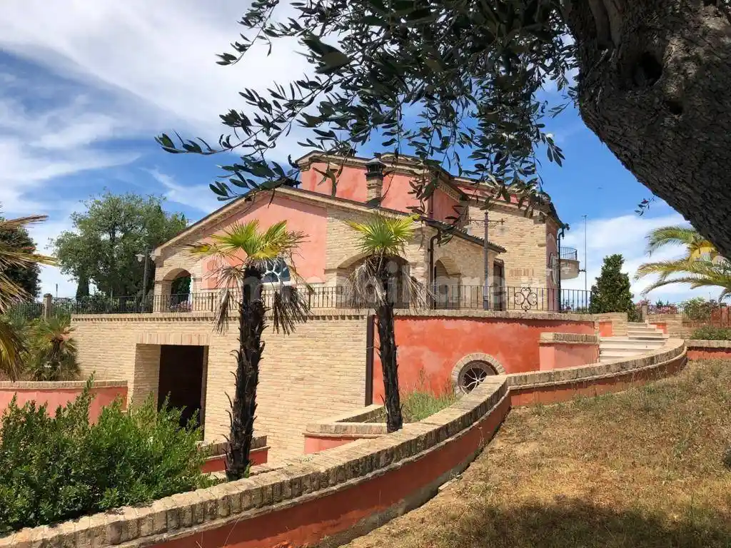 Villa in vendita a Recanati