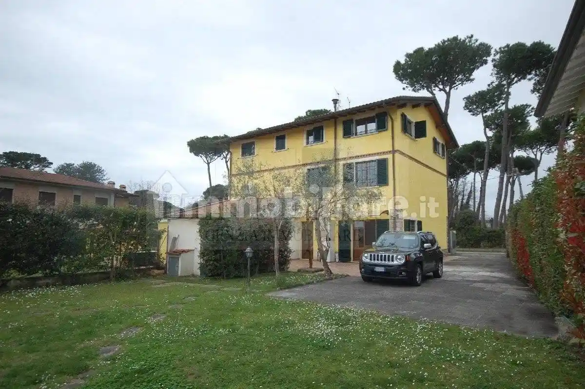 Villa in vendita a Pietrasanta