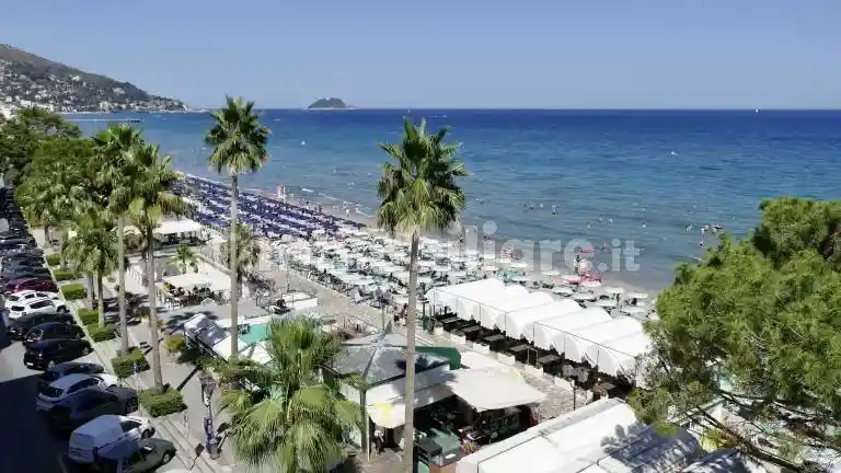 Appartamento in vendita a Alassio