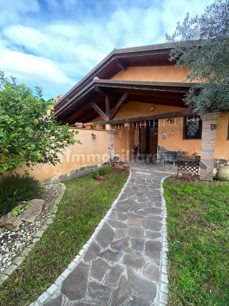 Villa in vendita a Roma