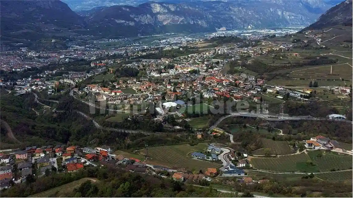 Casa indipendente in vendita a Trento