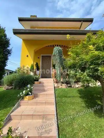 Villa in vendita a Ariano nel Polesine