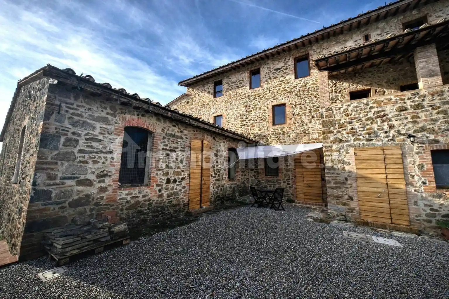 Appartamento in vendita a Bucine