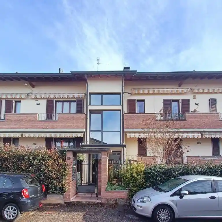 Appartamento in vendita a Dairago