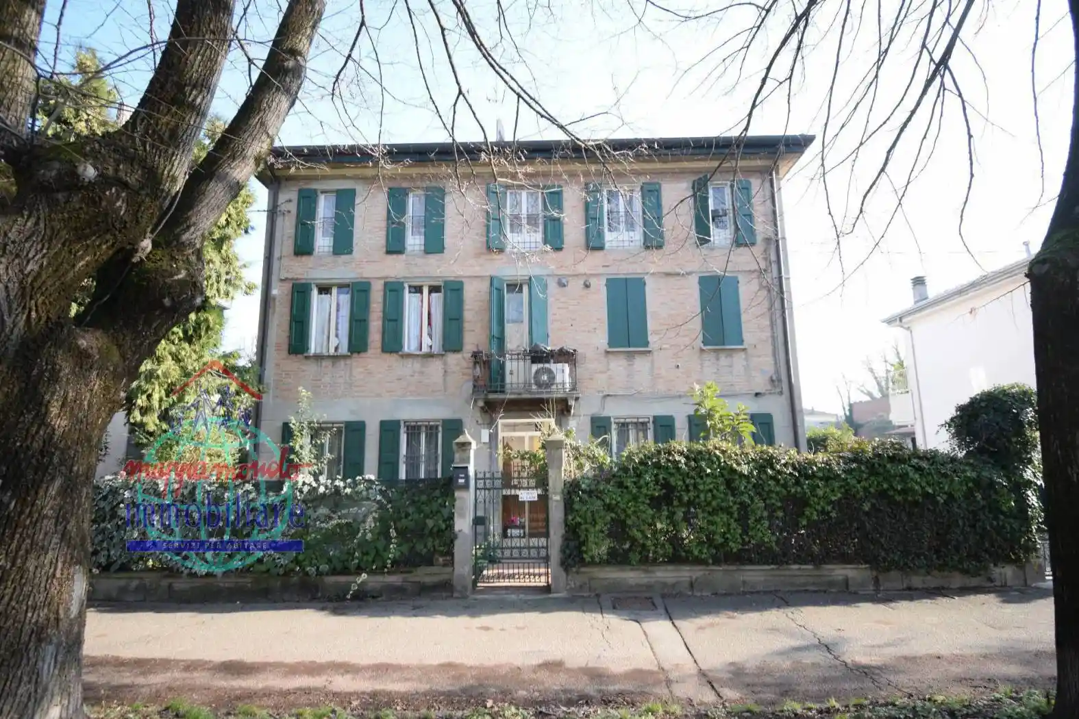 Villa in vendita a Cento