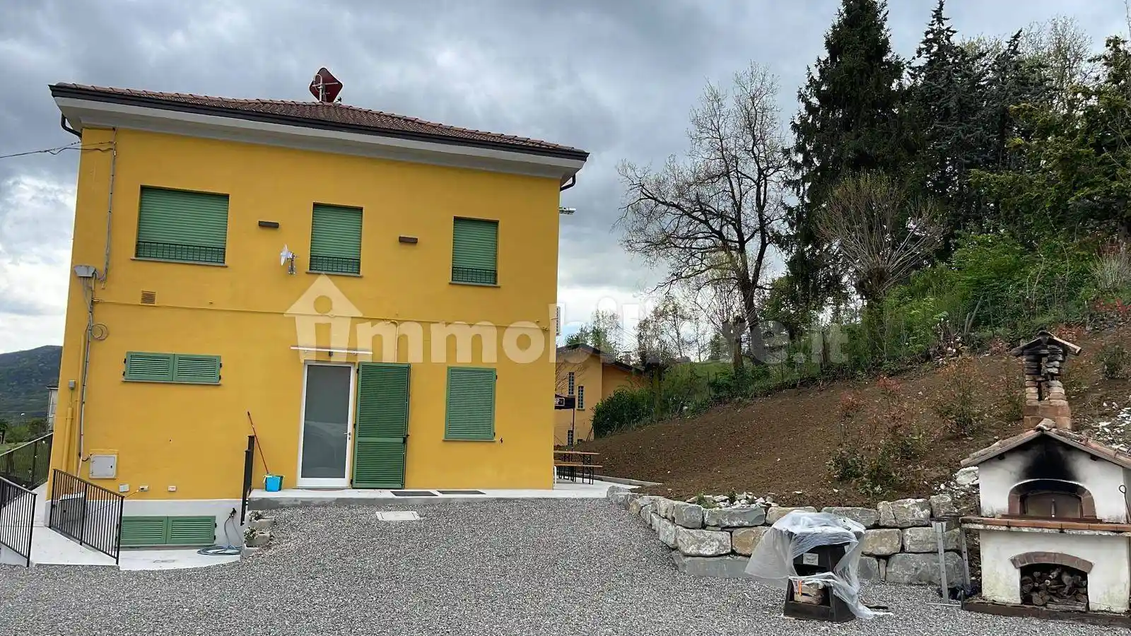 Casa indipendente in vendita a Gropparello