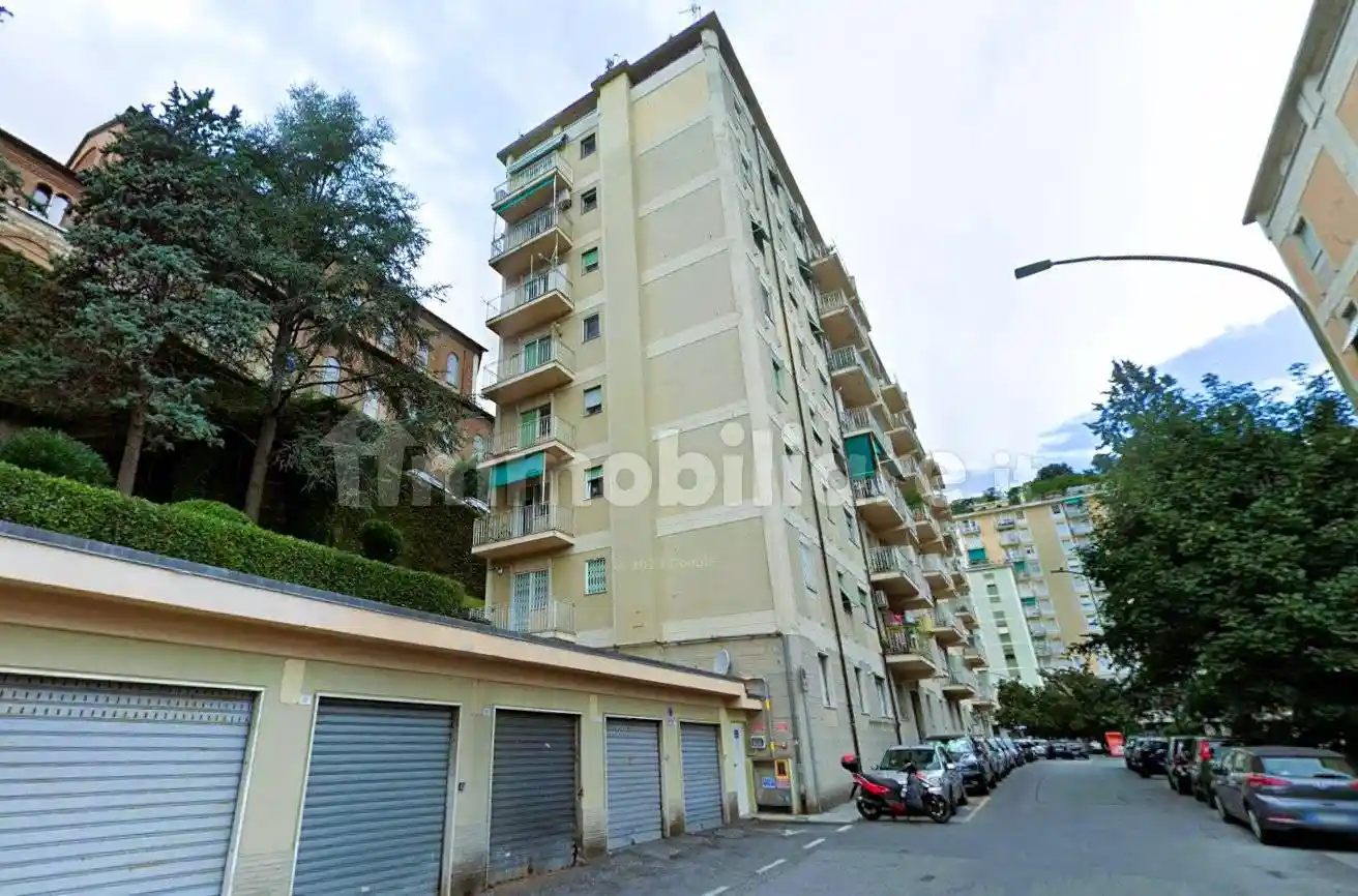 Appartamento in vendita a Genova