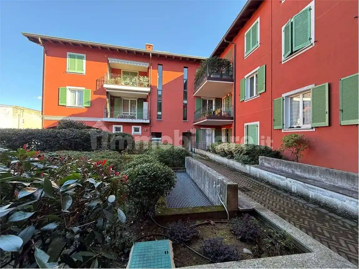 Appartamento in affitto a Cermenate