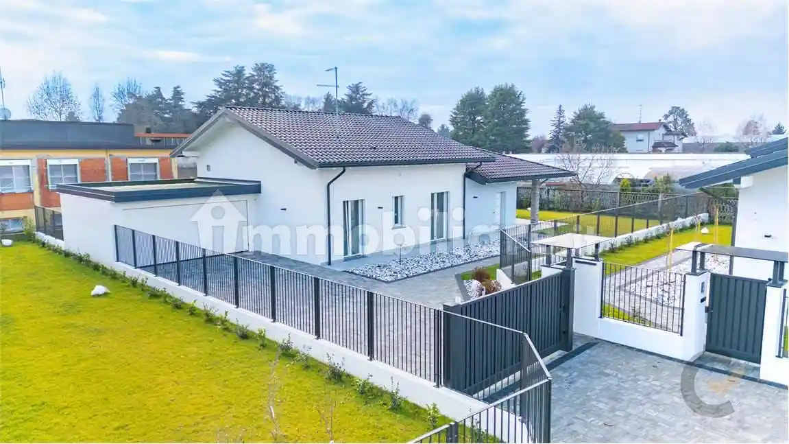 Villa in vendita a Cassano Magnago