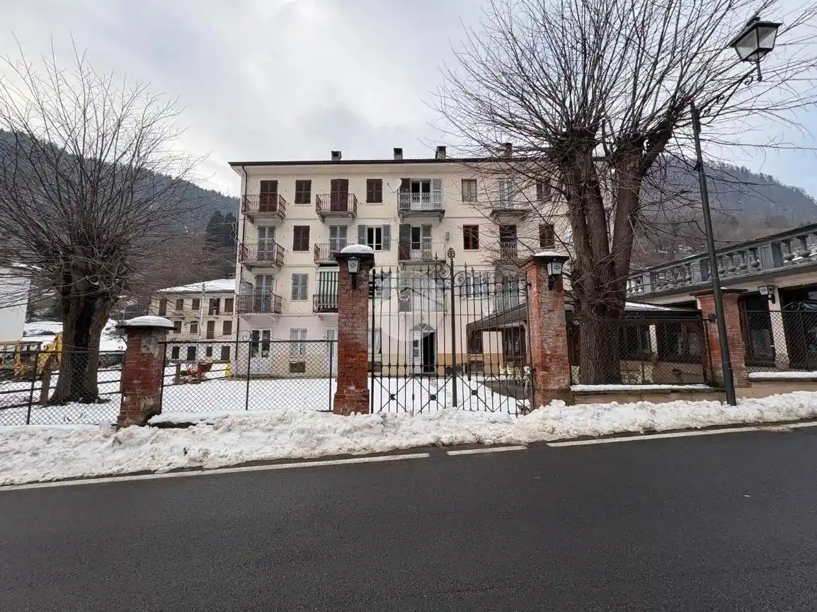 Appartamento in vendita a Ronco Canavese