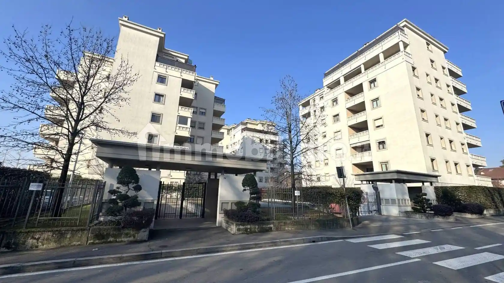 Appartamento in vendita a Caronno Pertusella