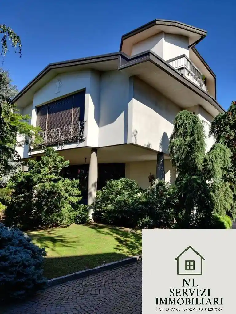 Villa in vendita a Gallarate