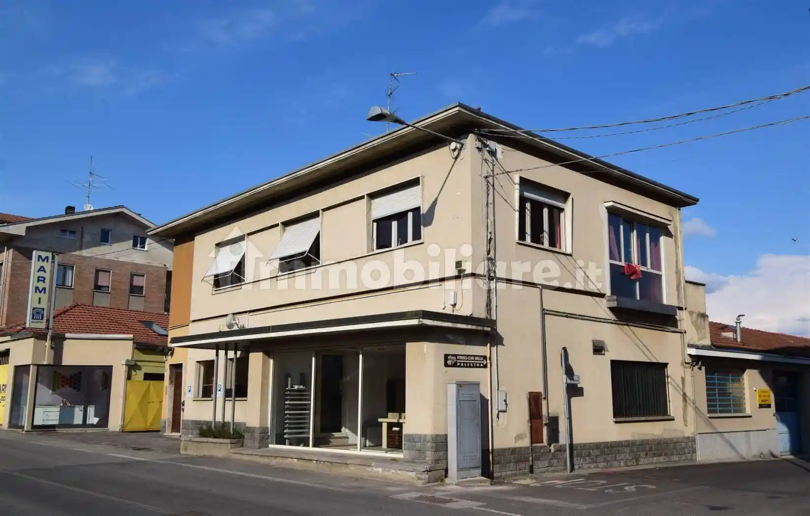 Palazzo - Edificio in vendita a Ponderano