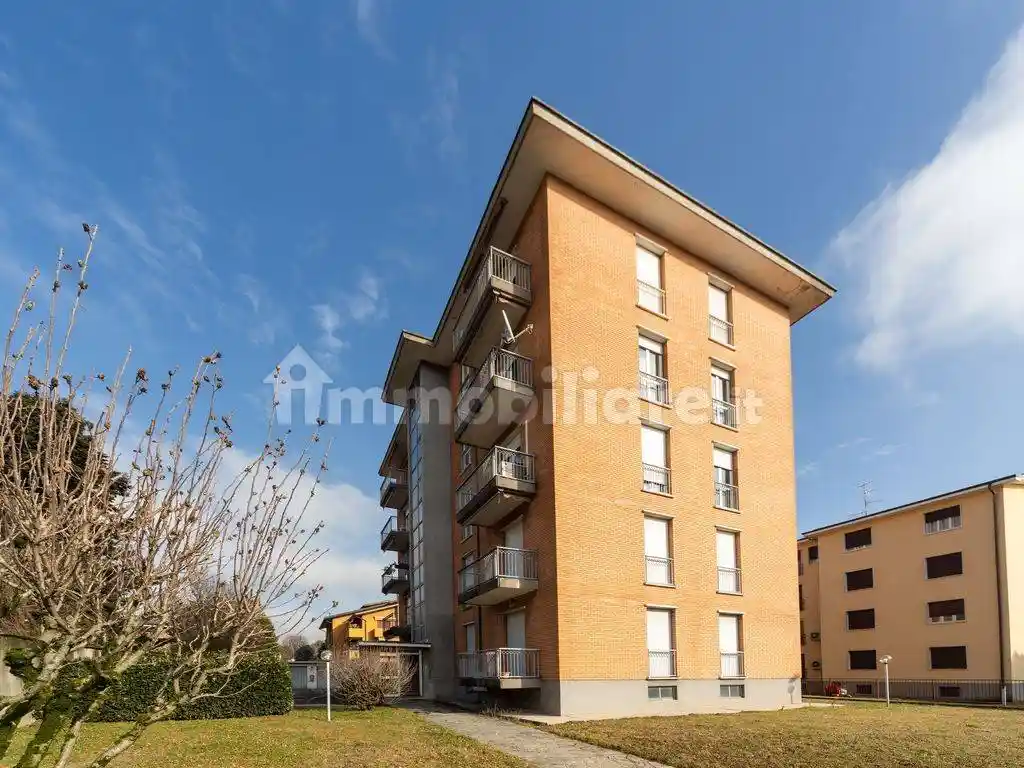 Appartamento in vendita a Burago di Molgora