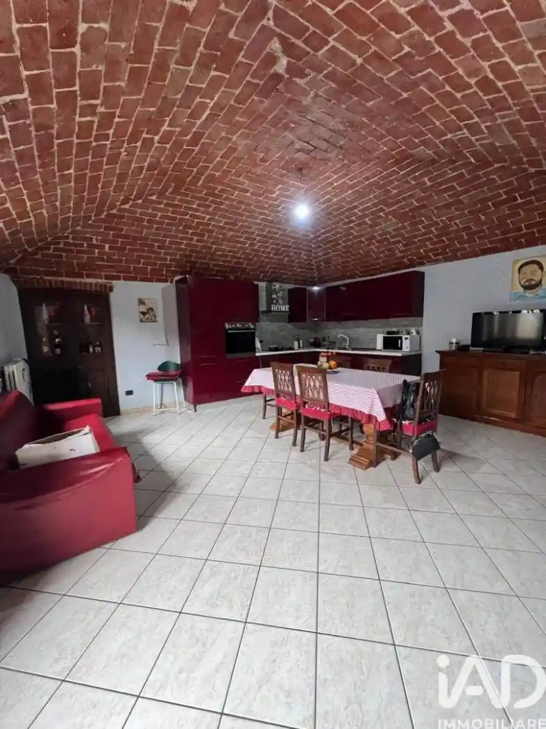 Casa indipendente in vendita a Rondissone