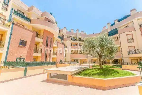 Appartamento in vendita a Guidonia Montecelio