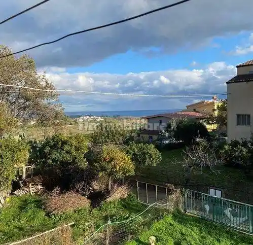 Appartamento in vendita a Caulonia