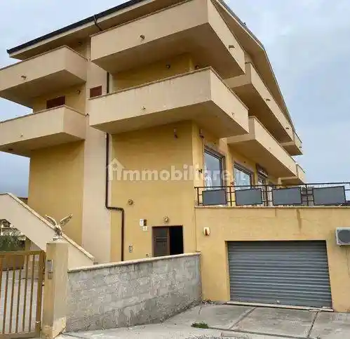 Appartamento in vendita a Caulonia