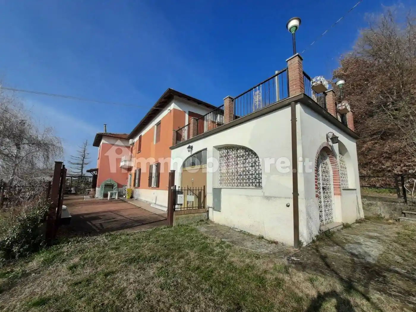 Villa in vendita a Cremolino