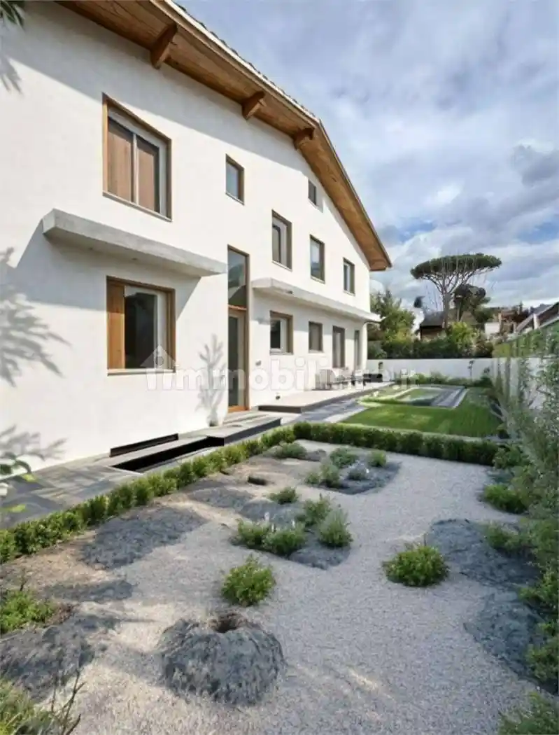 Casa indipendente in vendita a Forte dei Marmi