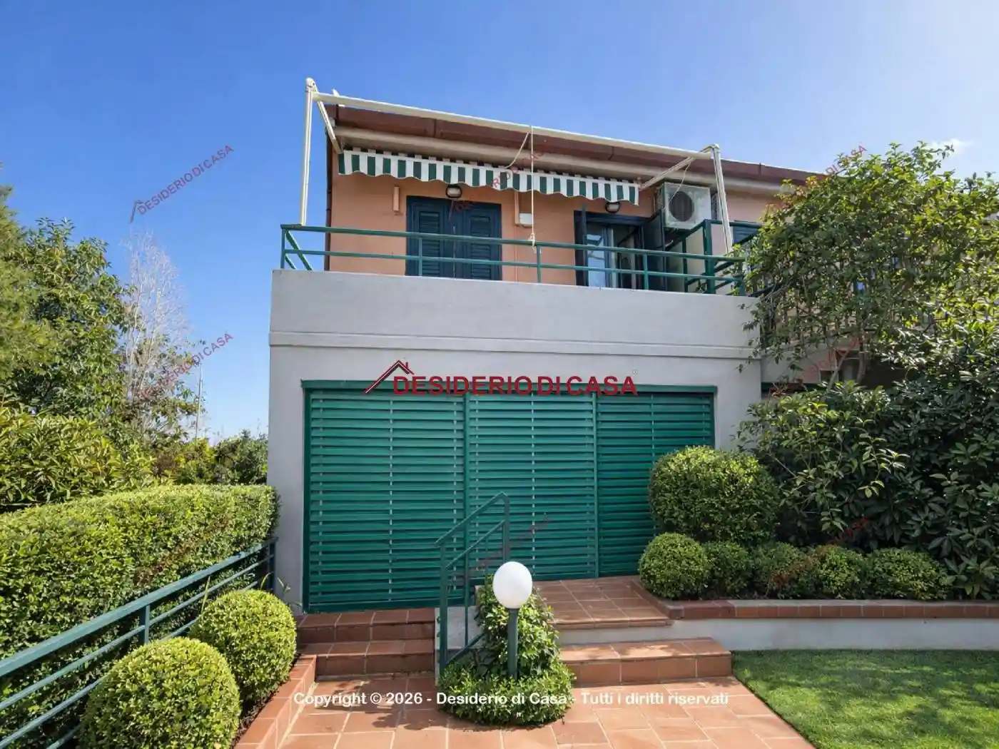 Villetta a schiera in vendita a Campofelice di Roccella