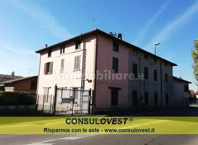 Casa indipendente in vendita a Besana in Brianza