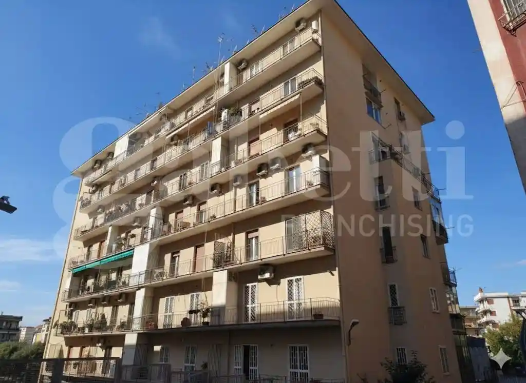 Appartamento in vendita a Napoli