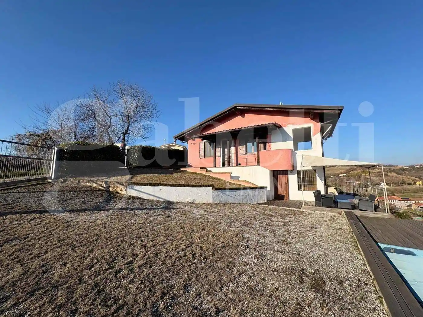 Casa indipendente in vendita a Pocapaglia