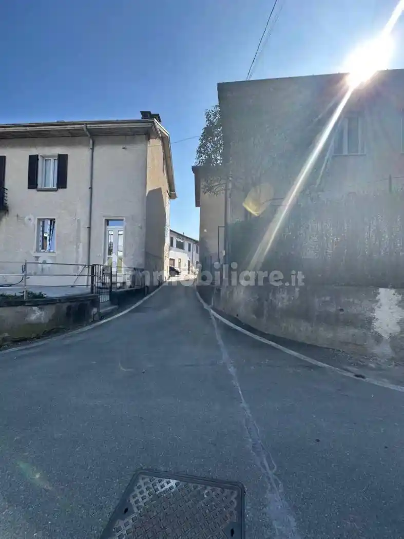 Appartamento in affitto a Jerago con Orago