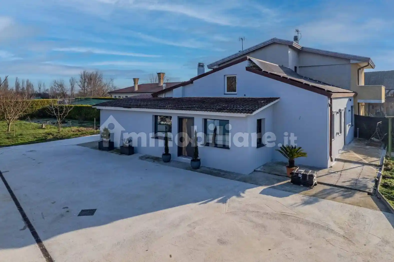 Casa indipendente in vendita a Campolongo Maggiore