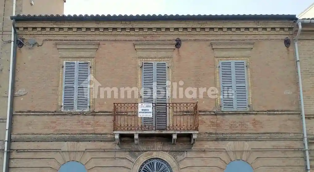 Appartamento in vendita a Falconara Marittima