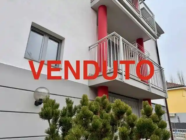 Appartamento in vendita a Lacchiarella