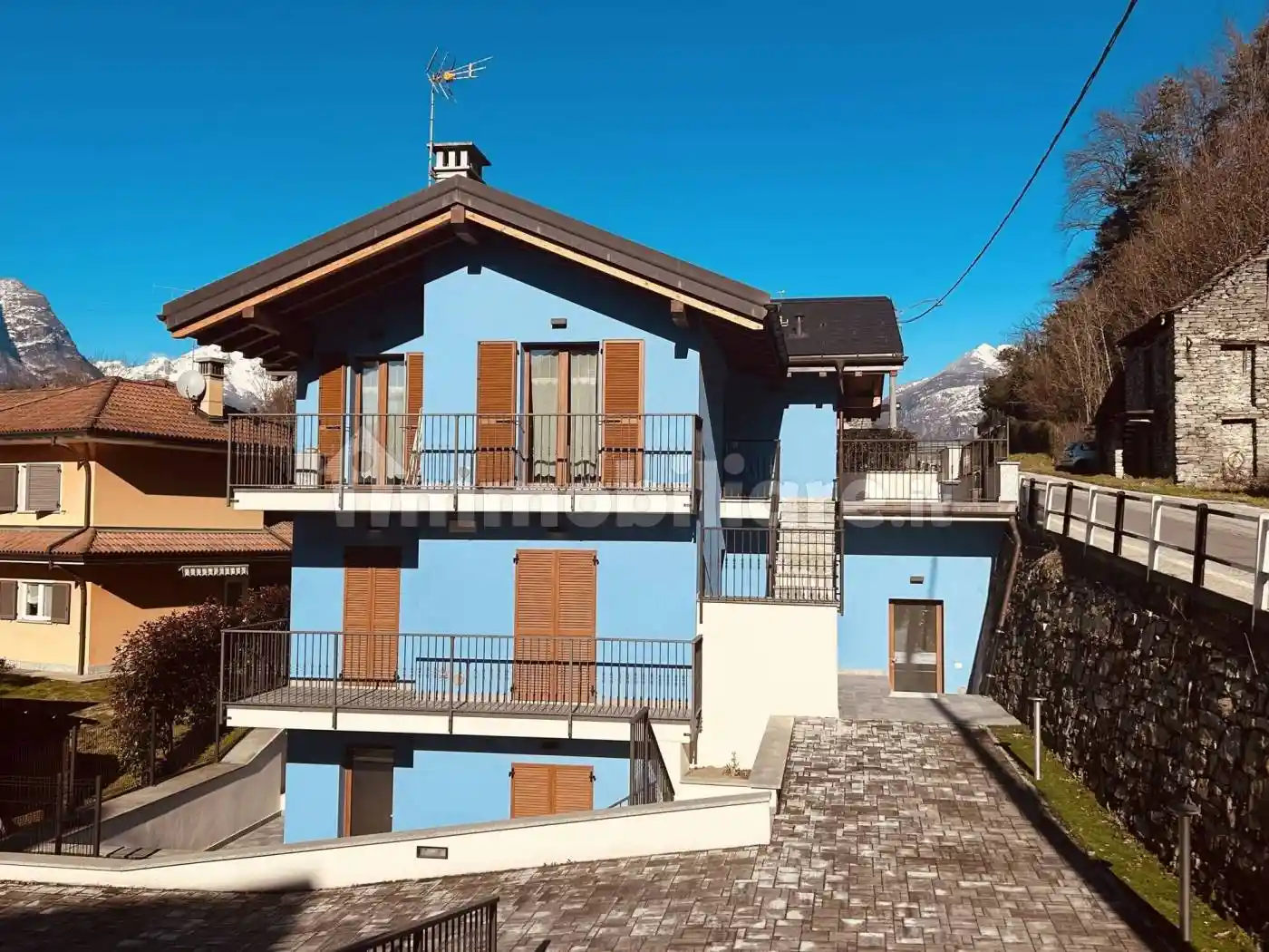 Appartamento in vendita a Trontano