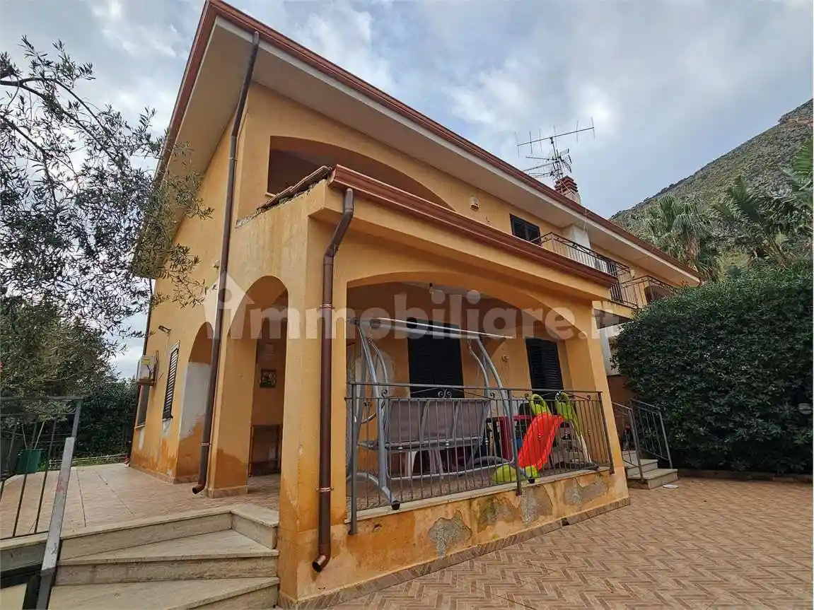 Villa in vendita a Carini