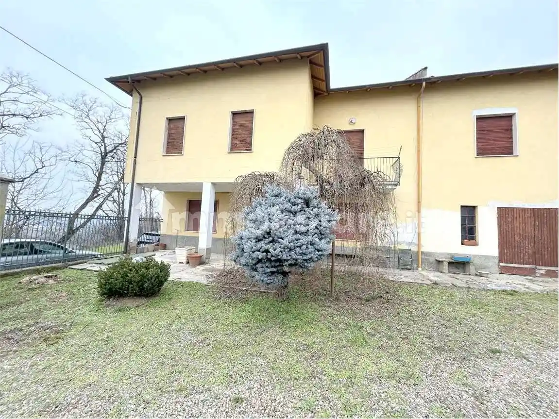 Villa in vendita a Predosa