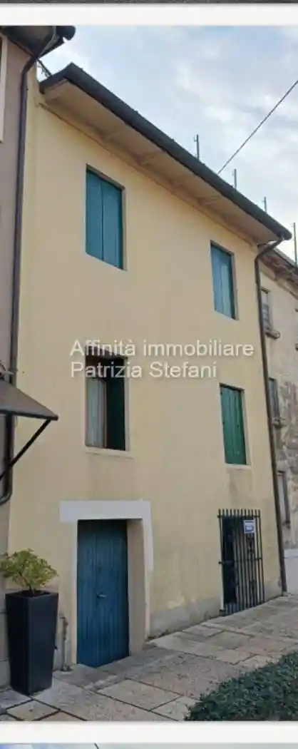 Casa indipendente in vendita a Nove