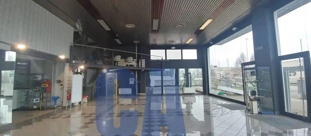 Palazzo - Edificio in vendita a Cassina de' Pecchi