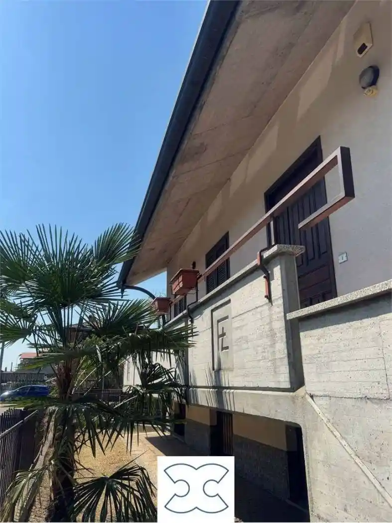 Villa in vendita a Cassano Magnago