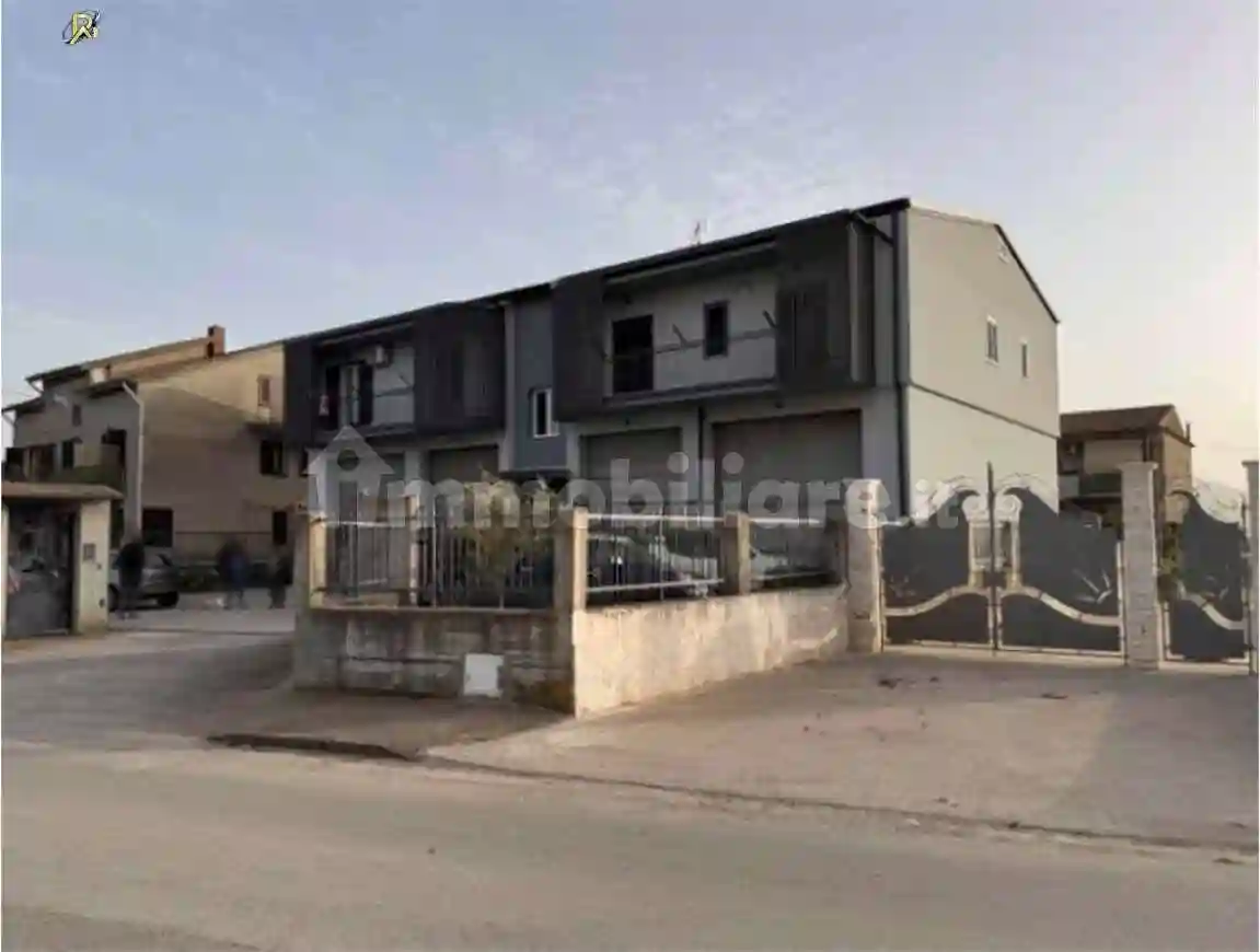 Villetta a schiera - foto 2