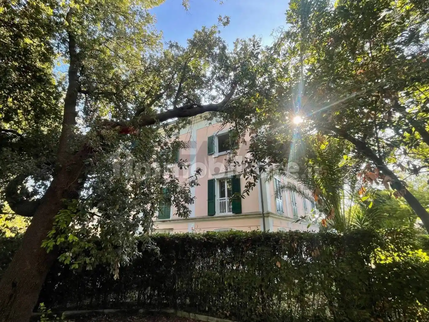 Appartamento in vendita a Falconara Marittima