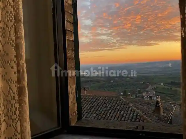 Casa indipendente in vendita a Montecchio