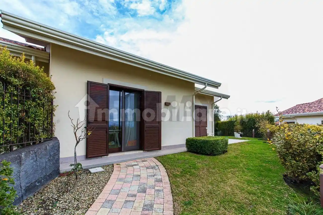 Villetta a schiera in vendita a Pedara